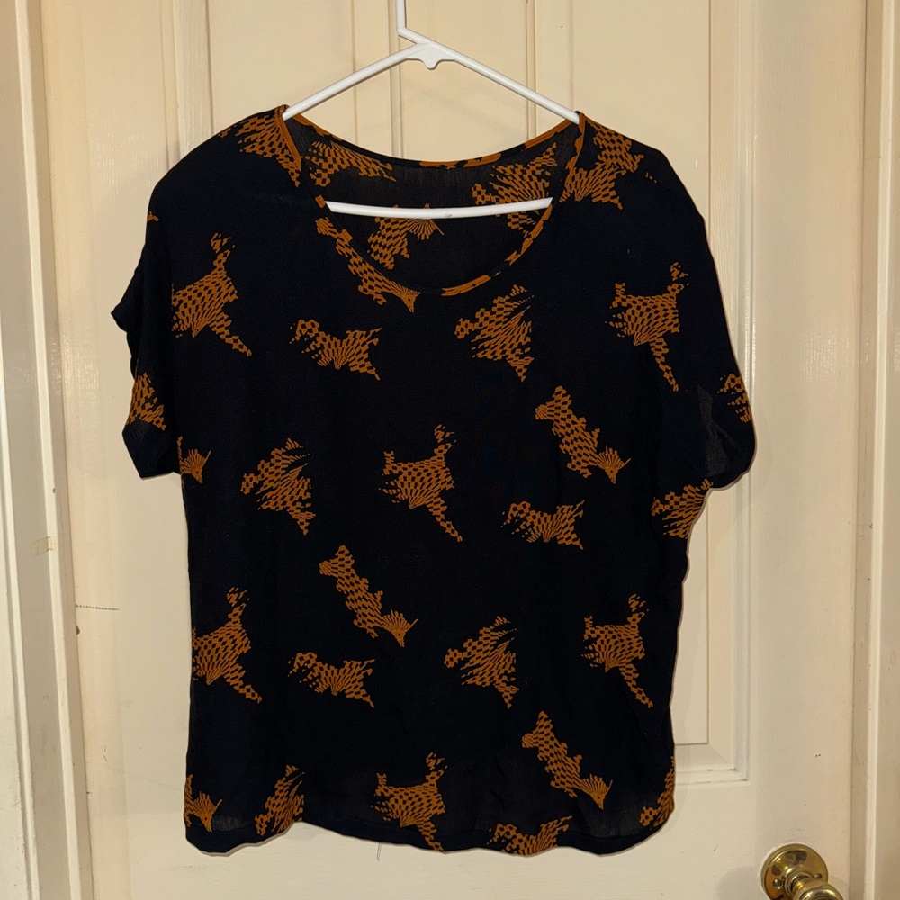 Patterned loose tshirt